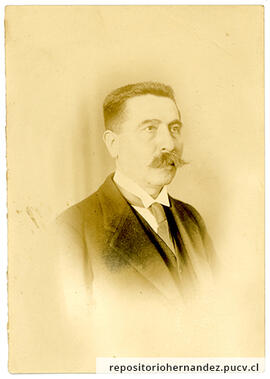 Retrato fotográfico Roberto Hernández 1